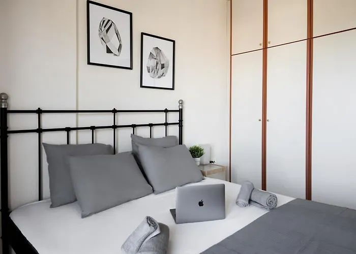 Peraia Deluxe Apartment